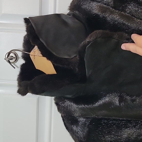 Tissavel France Vintage Leather and fur belted coat - Picture 10 of 16